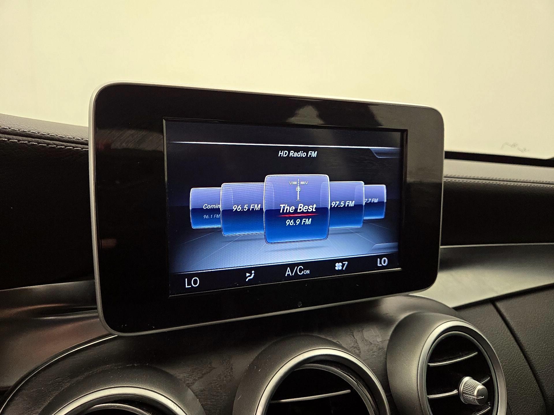 Thumbnail: 2015 Mercedes-Benz C-Class - 15