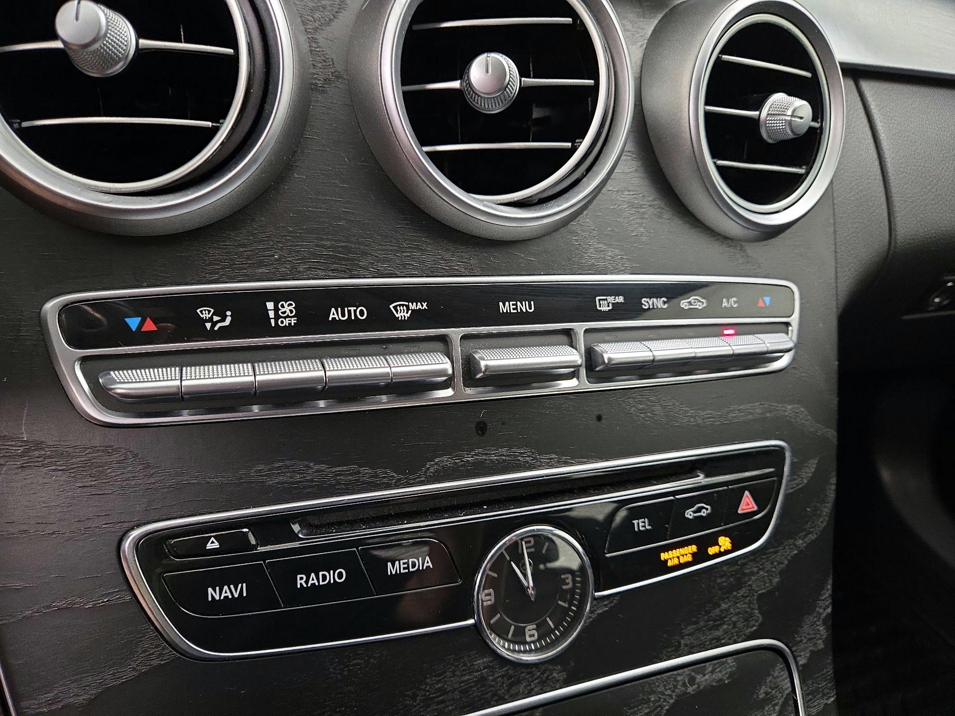 Thumbnail: 2015 Mercedes-Benz C-Class - 16