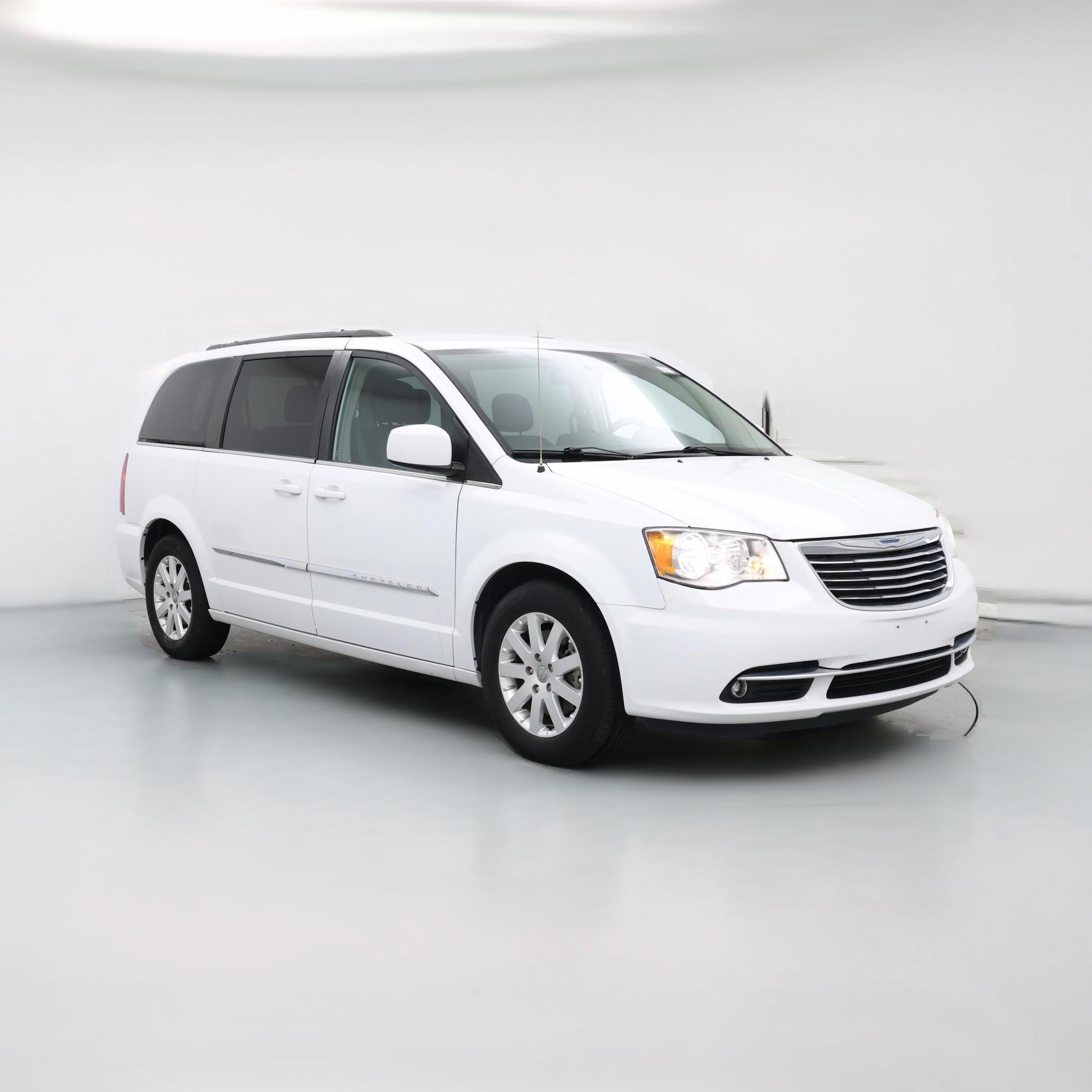 Thumbnail: 2015 Chrysler Town & Country - 1