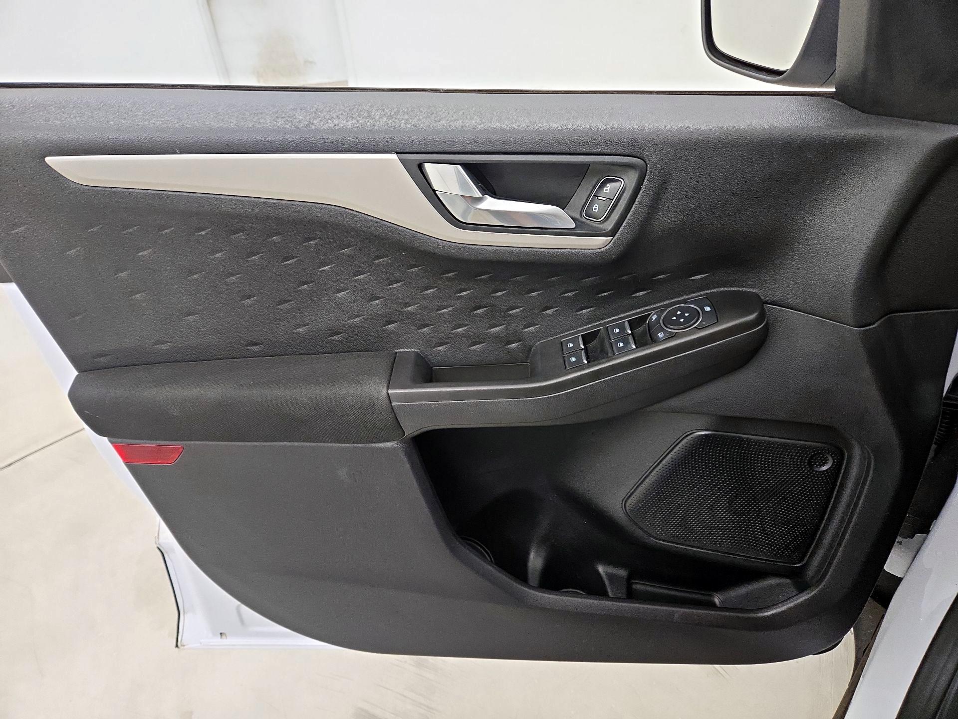Thumbnail: 2020 Ford Escape - 12