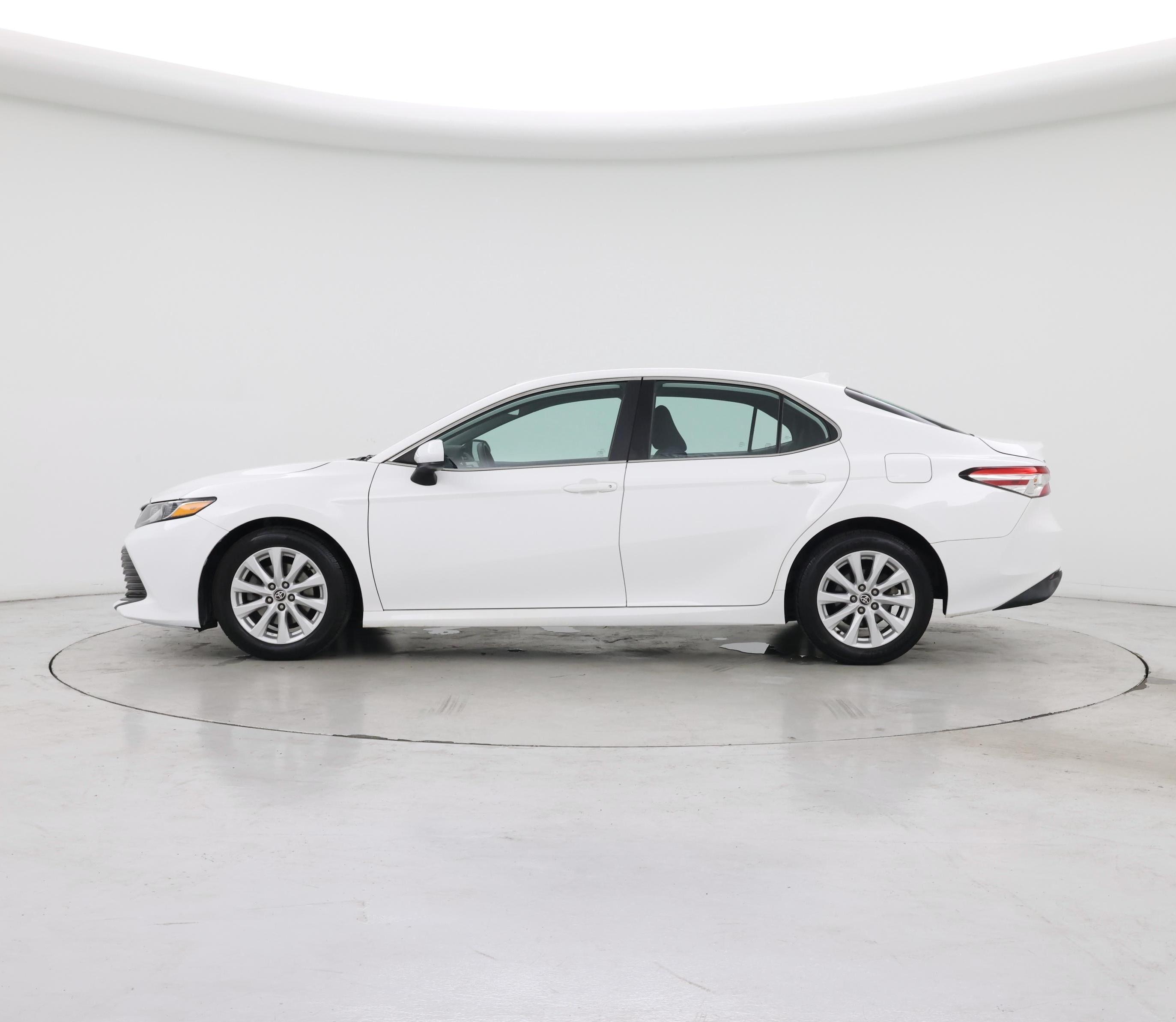 Thumbnail: 2020 Toyota Camry - 3
