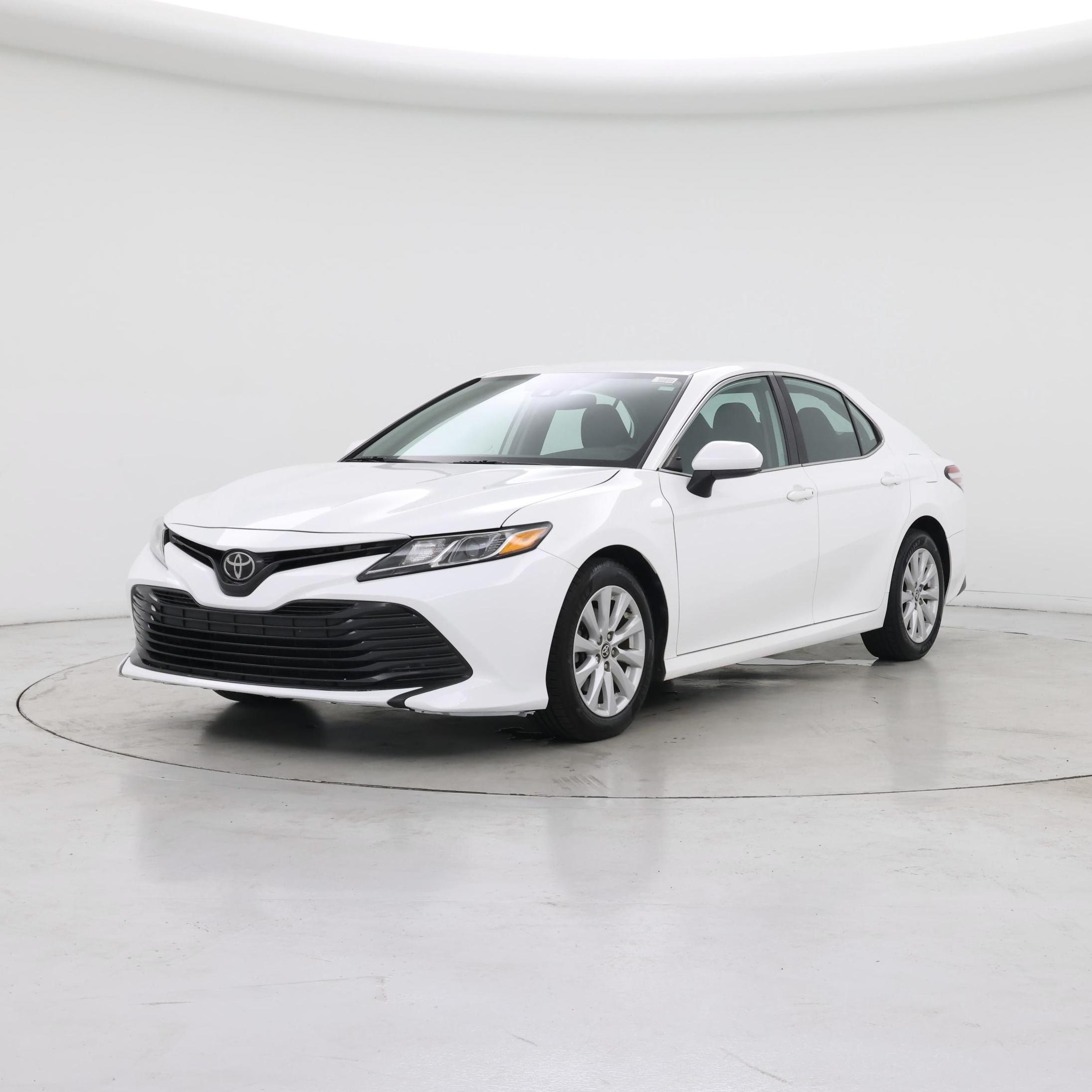 Thumbnail: 2020 Toyota Camry - 4