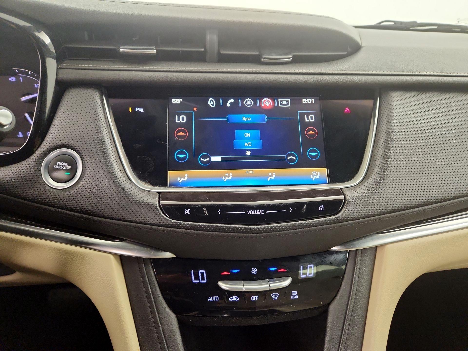 Thumbnail: 2017 Cadillac XT5 - 16