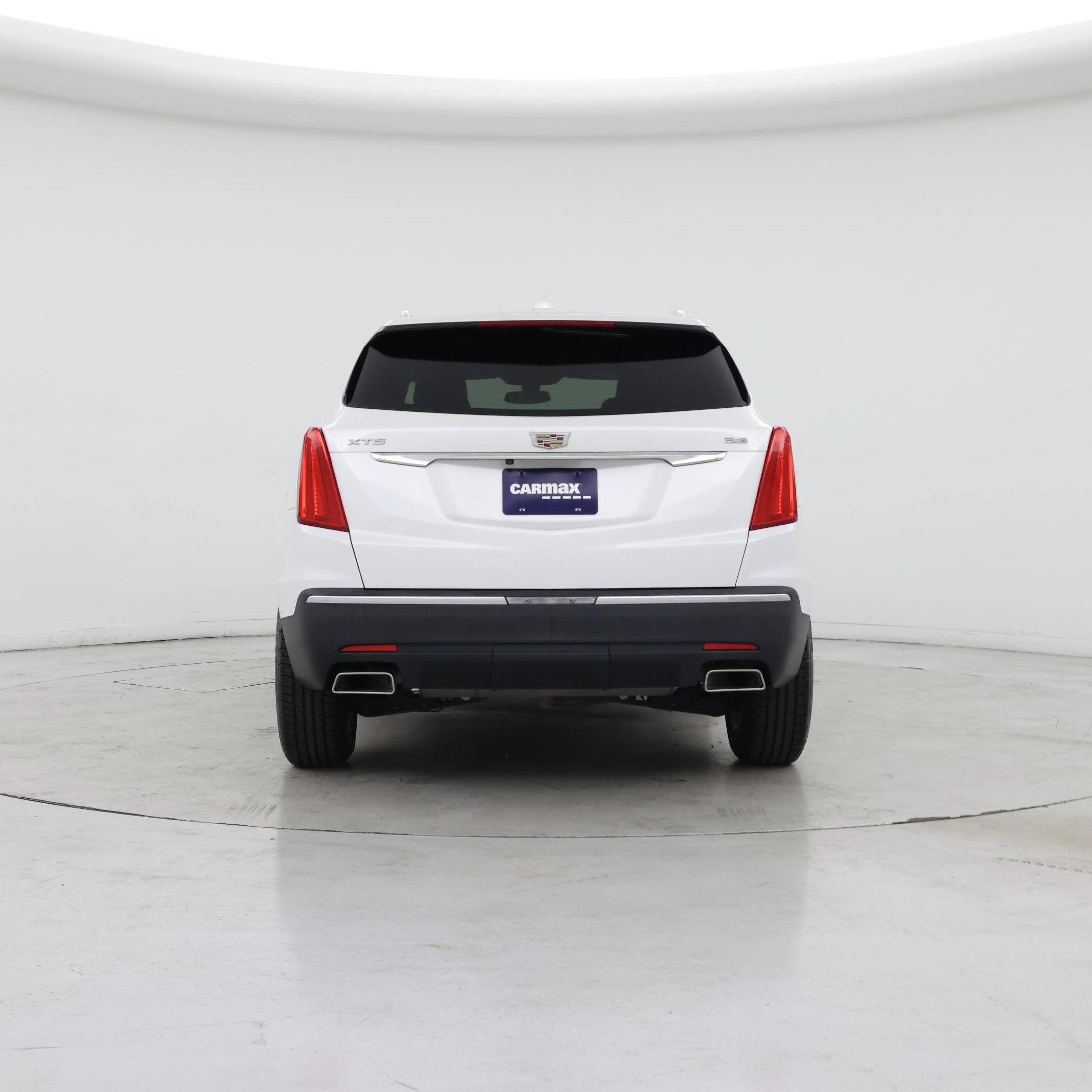 Thumbnail: 2017 Cadillac XT5 - 6