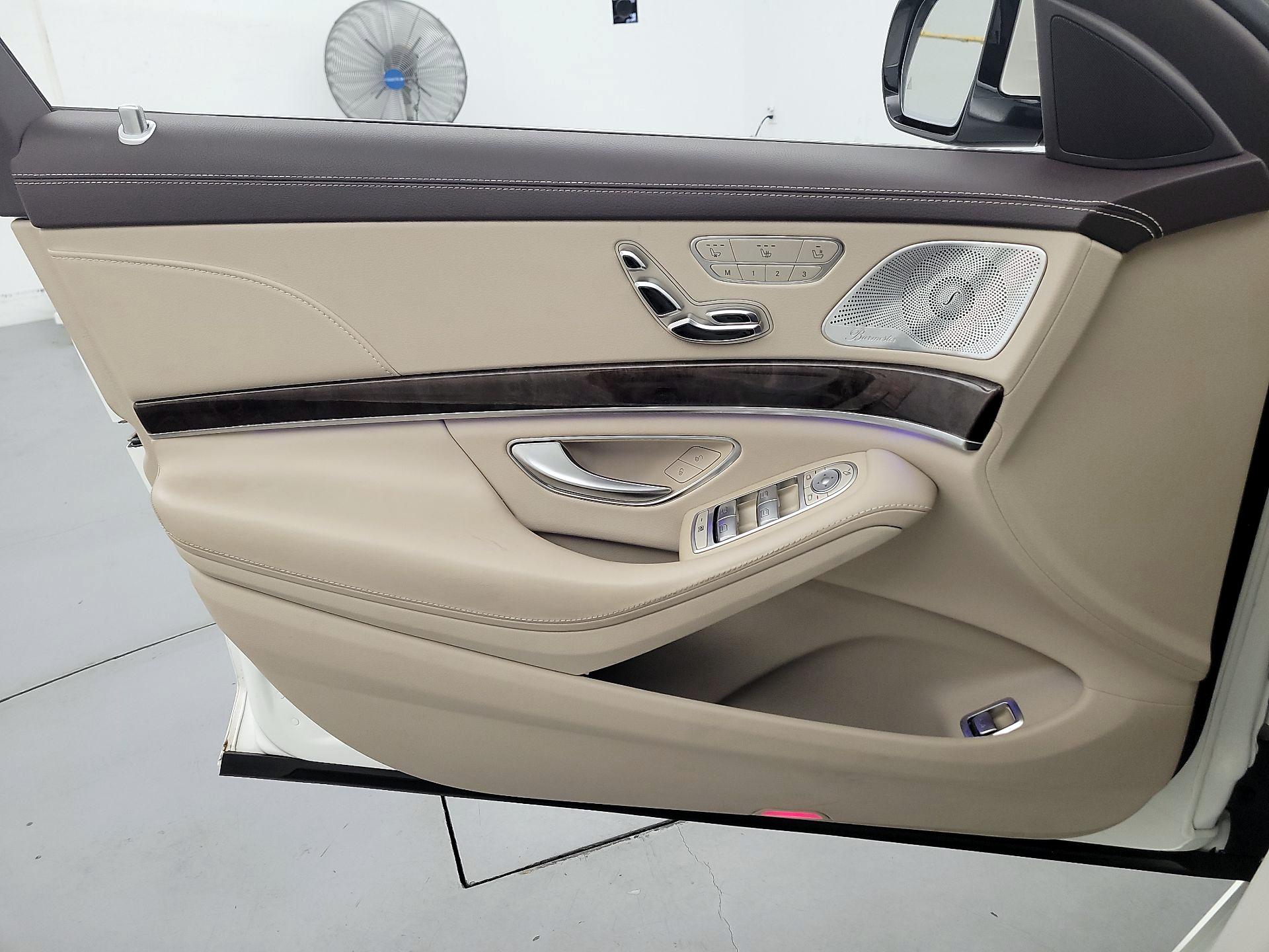 Thumbnail: 2020 Mercedes-Benz S-Class - 12