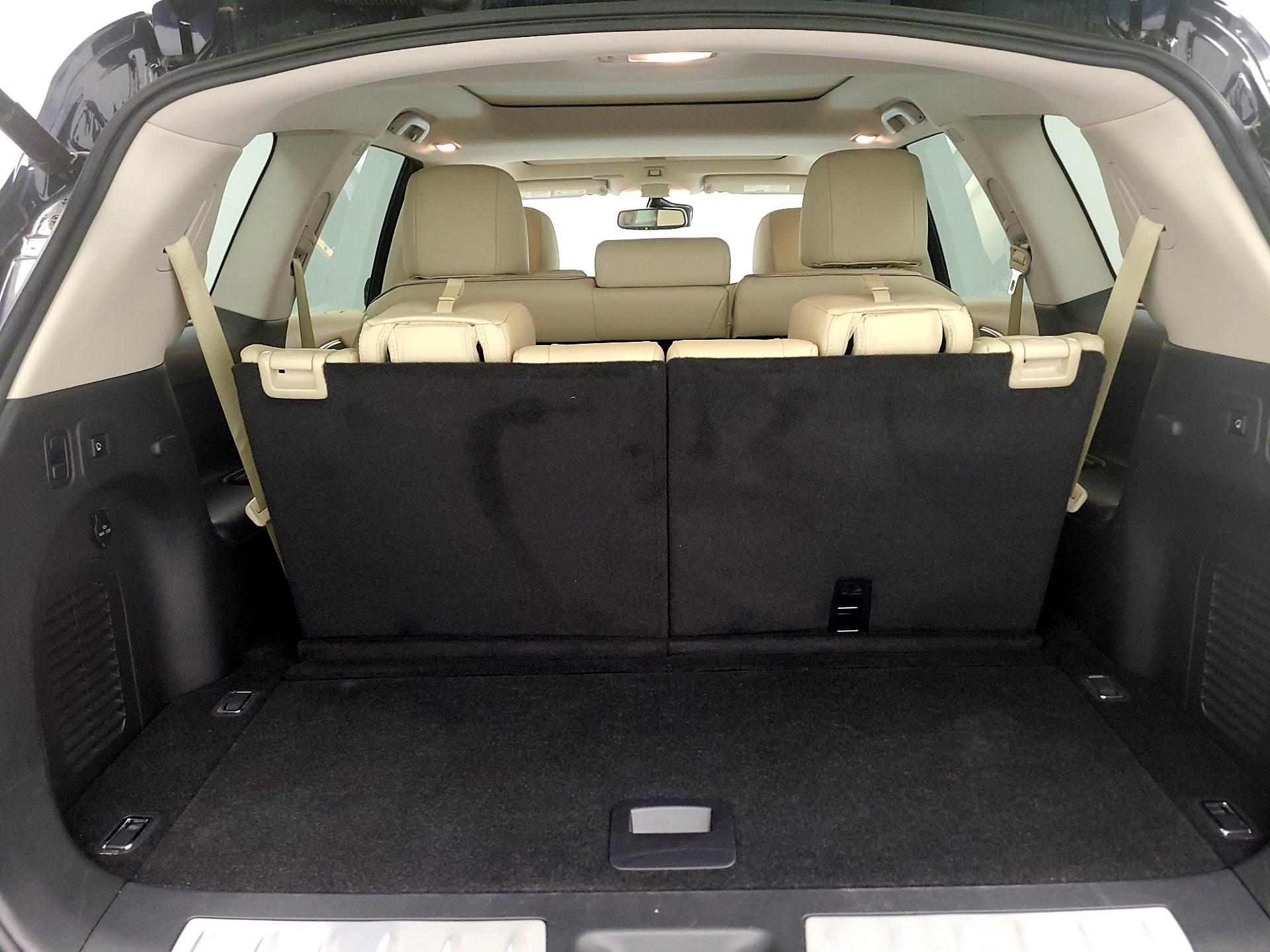 Thumbnail: 2019 INFINITI QX60 - 16