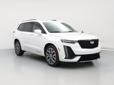 White 2022 Cadillac XT6 Sport
