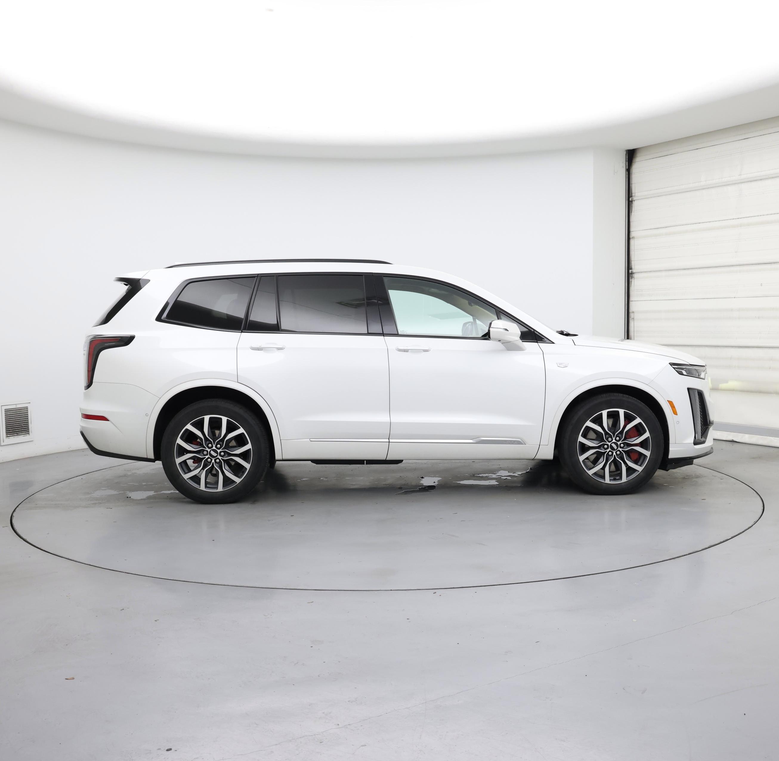 Thumbnail: 2022 Cadillac XT6 - 7
