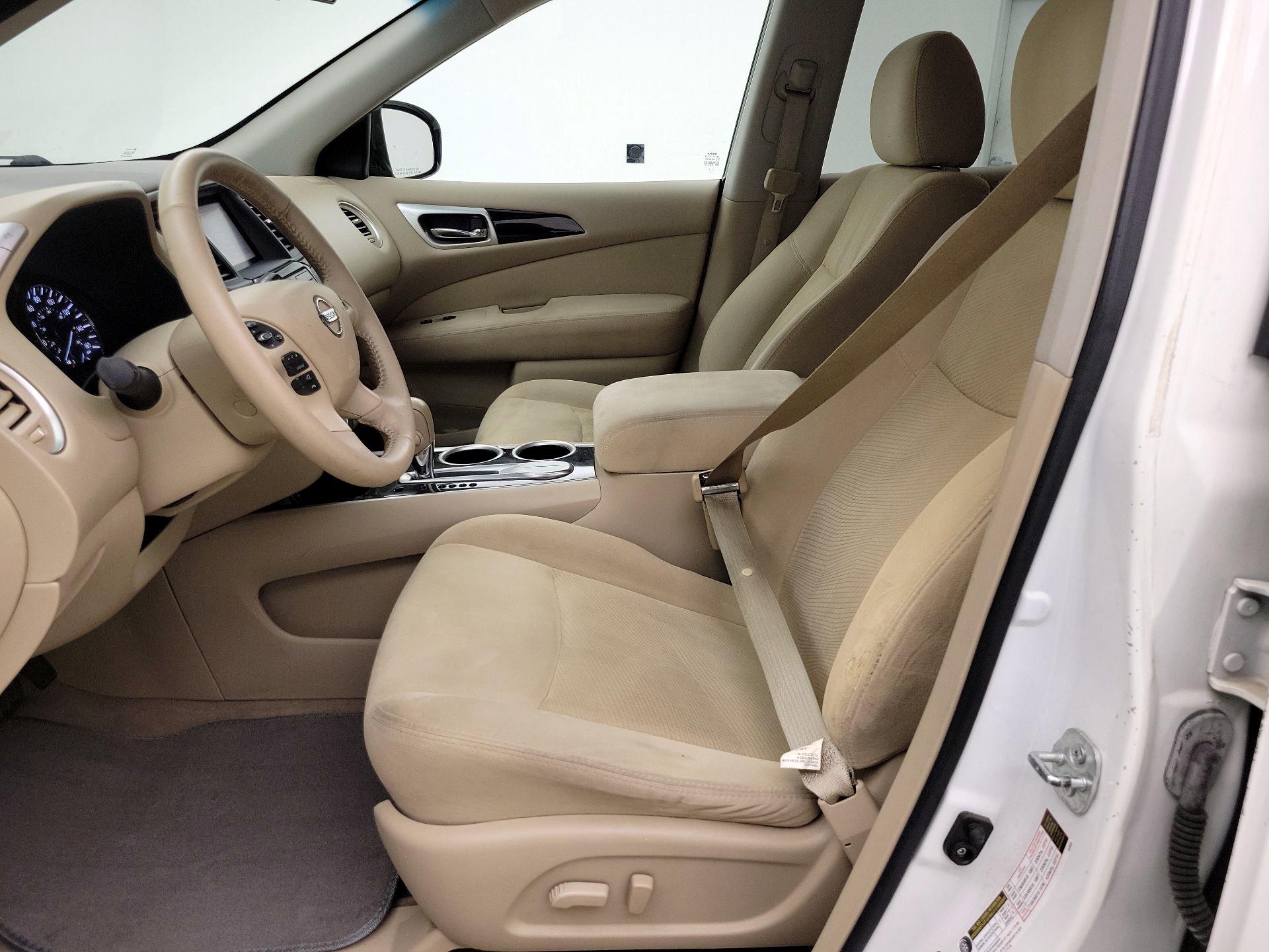 Thumbnail: 2014 Nissan Pathfinder - 11