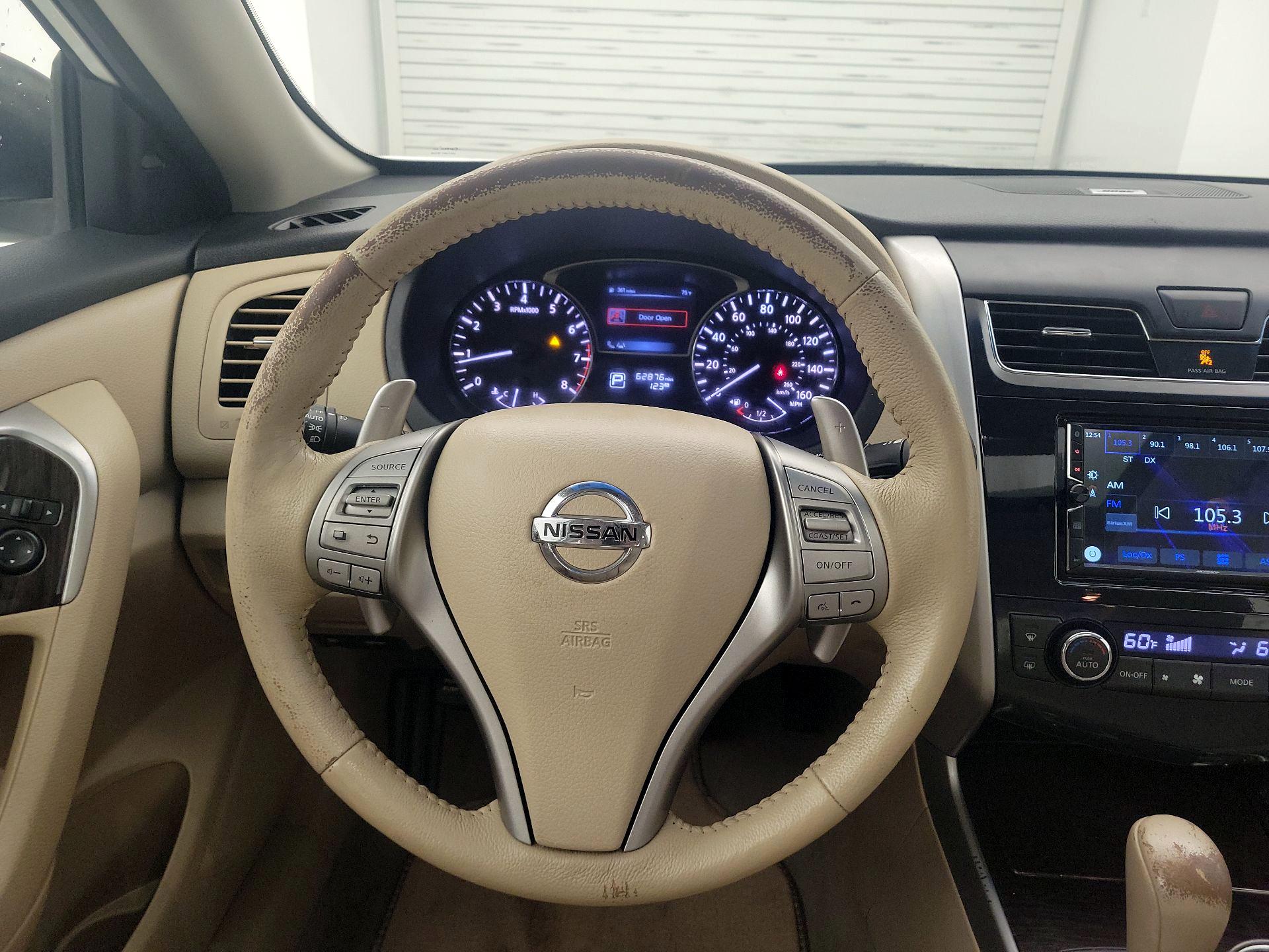 Thumbnail: 2014 Nissan Altima - 10