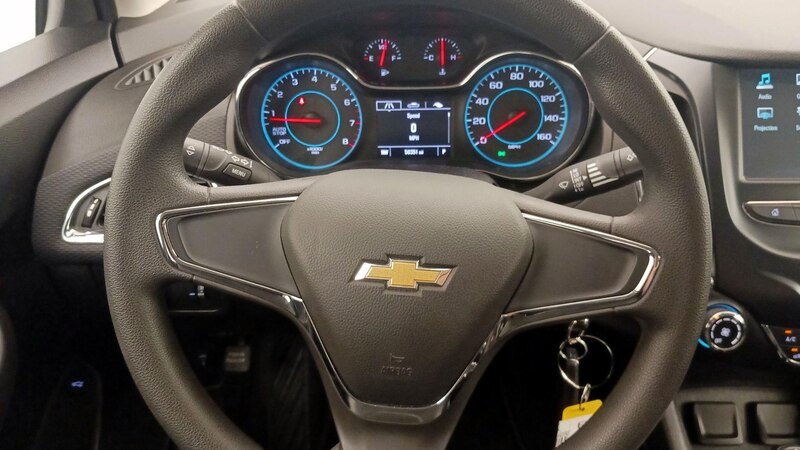 2017 Chevrolet Cruze LS 10