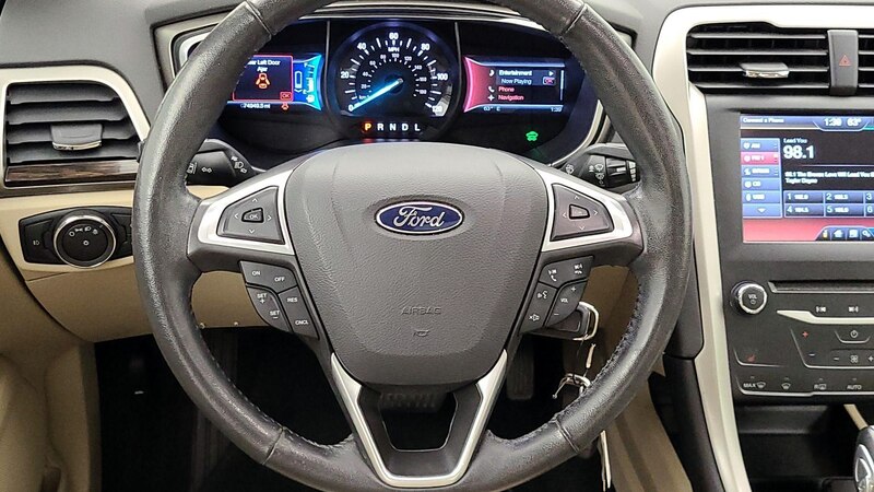 2014 Ford Fusion SE 10