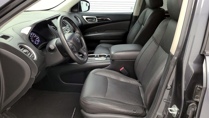 2013 Nissan Pathfinder SV 11