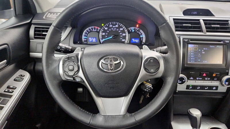 2014 Toyota Camry SE 10