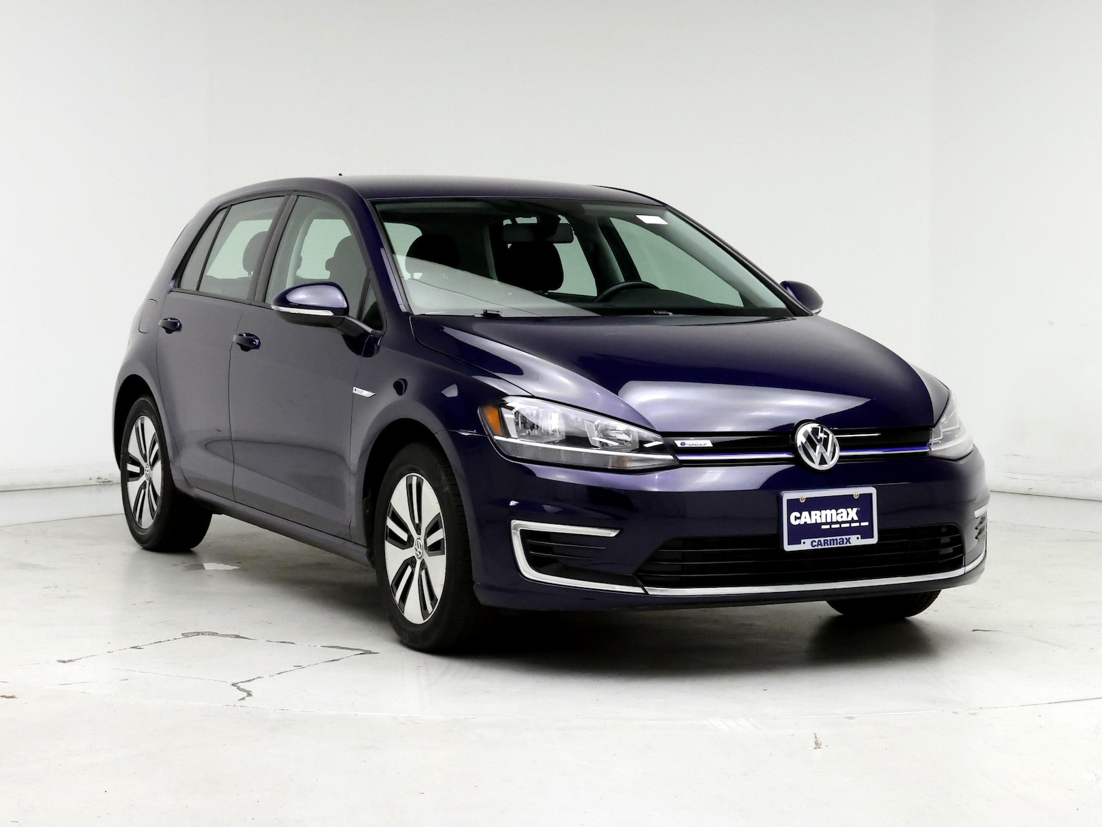 Used 2019 Volkswagen e-Golf e-Golf SE with VIN WVWKR7AU7KW911774 for sale in Kenosha, WI