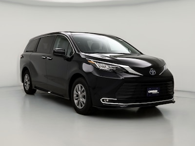 2022 Toyota Sienna XLE -
                Springfield, IL