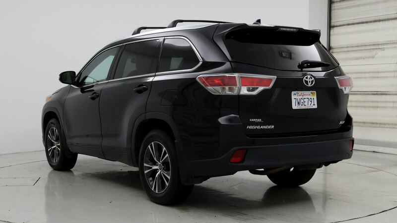 2016 Toyota Highlander XLE 2