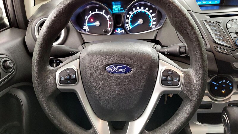 2018 Ford Fiesta SE 10