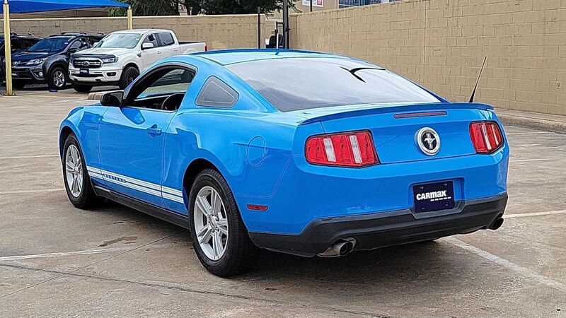 2012 Ford Mustang  7