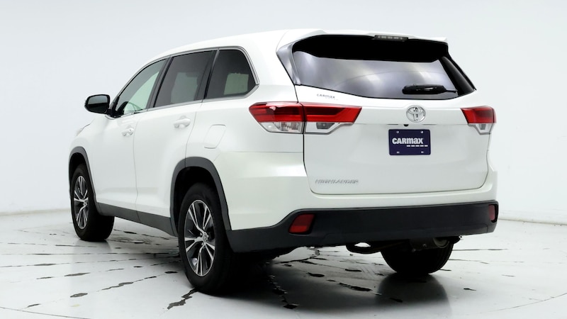 2019 Toyota Highlander LE 2