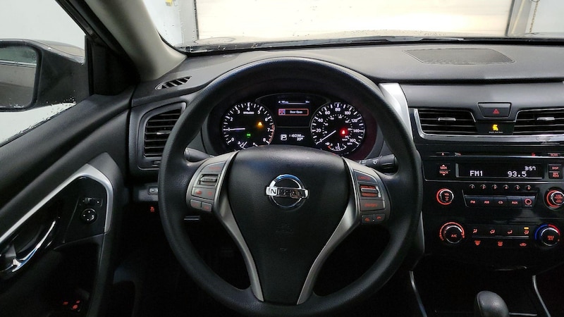 2014 Nissan Altima S 10