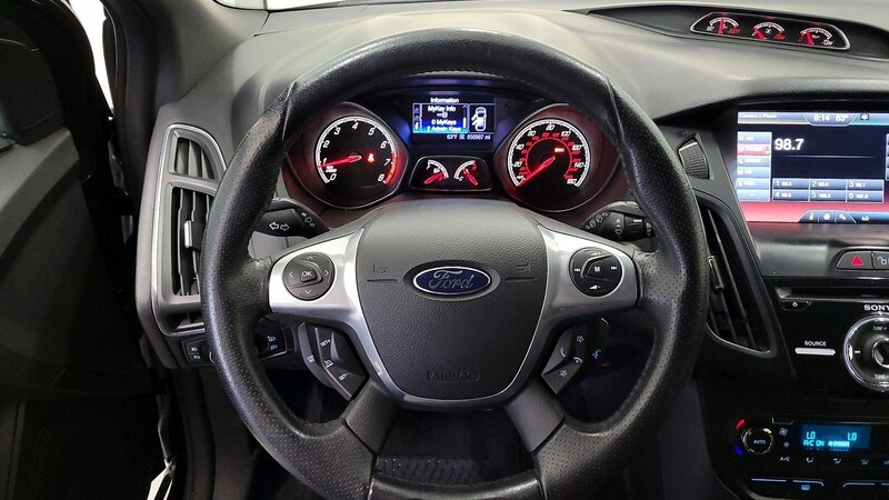 2013 Ford Focus ST 10