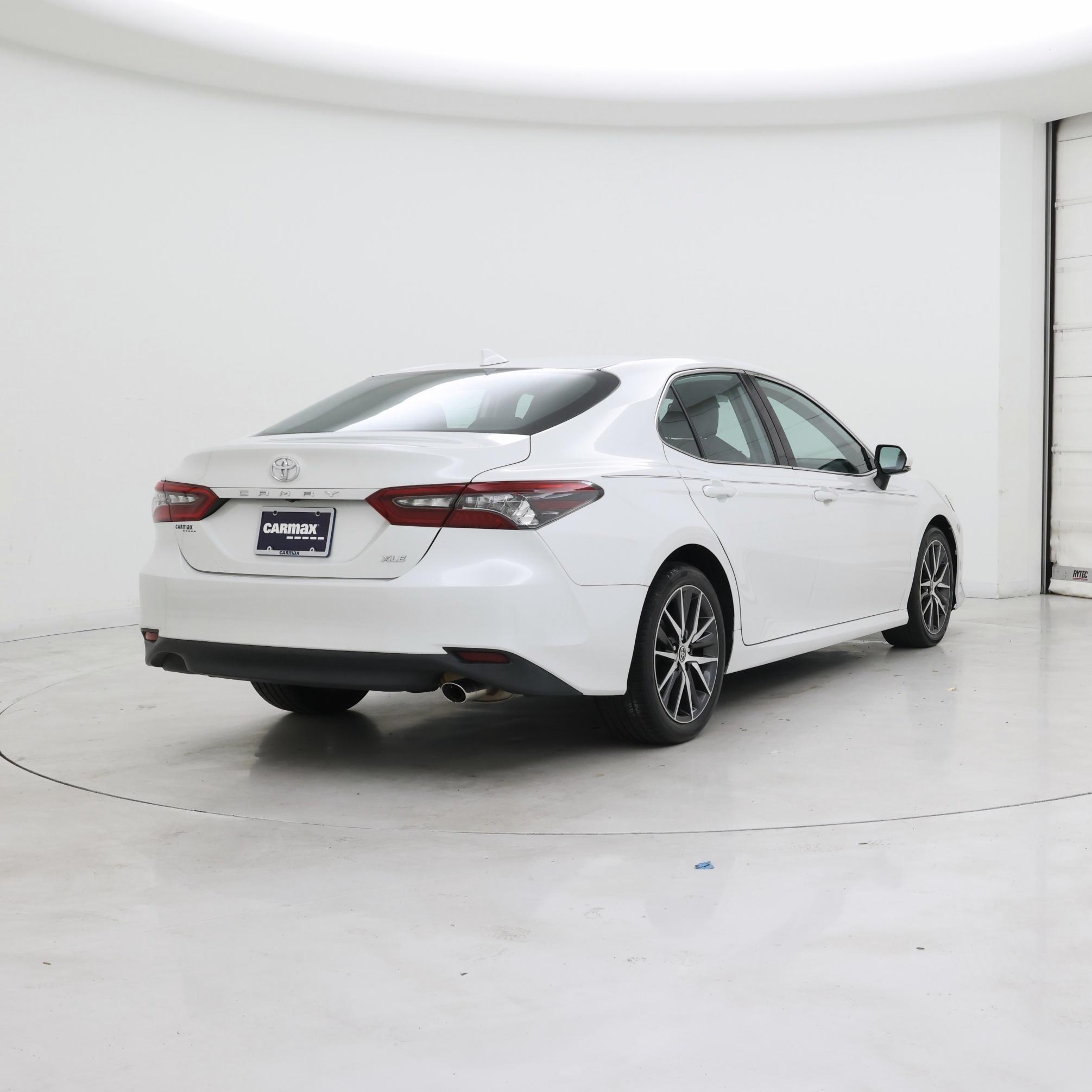 Thumbnail: 2022 Toyota Camry - 8