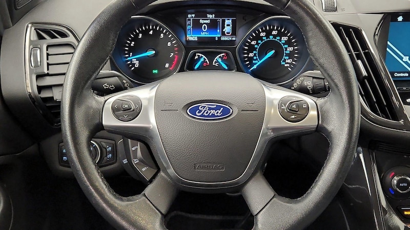 2016 Ford Escape Titanium 10