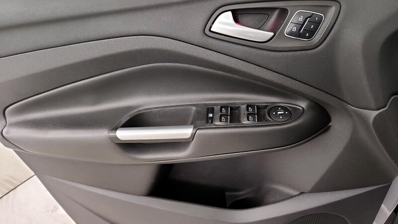 2016 Ford Escape Titanium 12