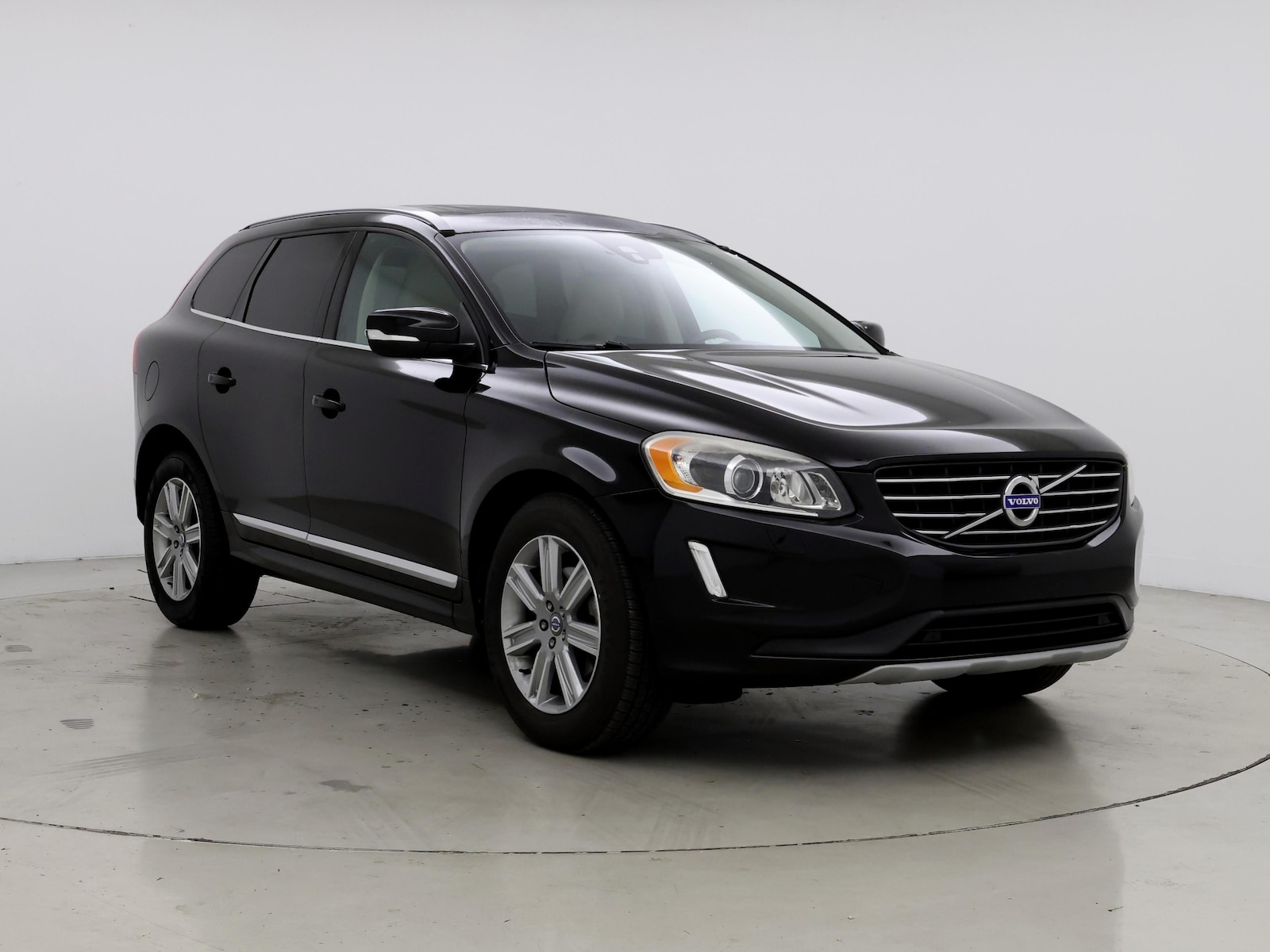 Used 2017 Volvo XC60 T5 Inscription with VIN YV440MDU6H2106200 for sale in Spokane Valley, WA