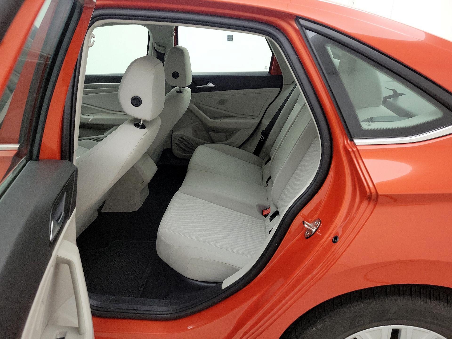 Thumbnail: 2019 Volkswagen Jetta - 19