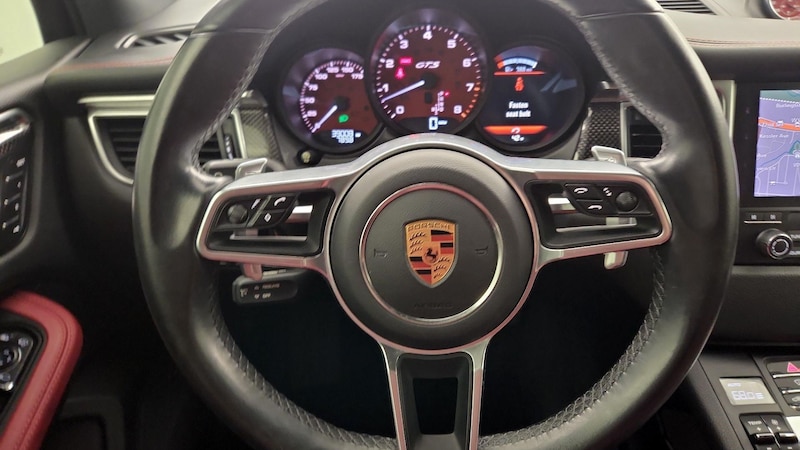 2018 Porsche Macan GTS 10