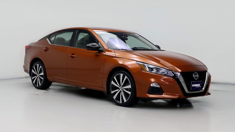 2020 Nissan Altima SR Hero Image