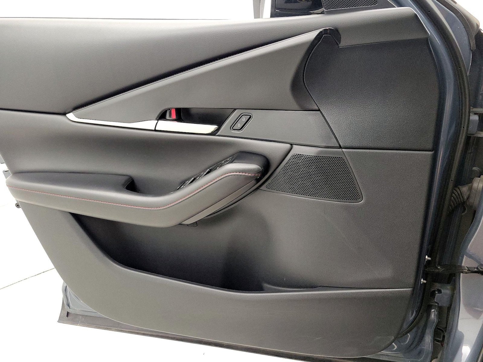 2023 Mazda CX-30 Carbon Edition - Photo 13