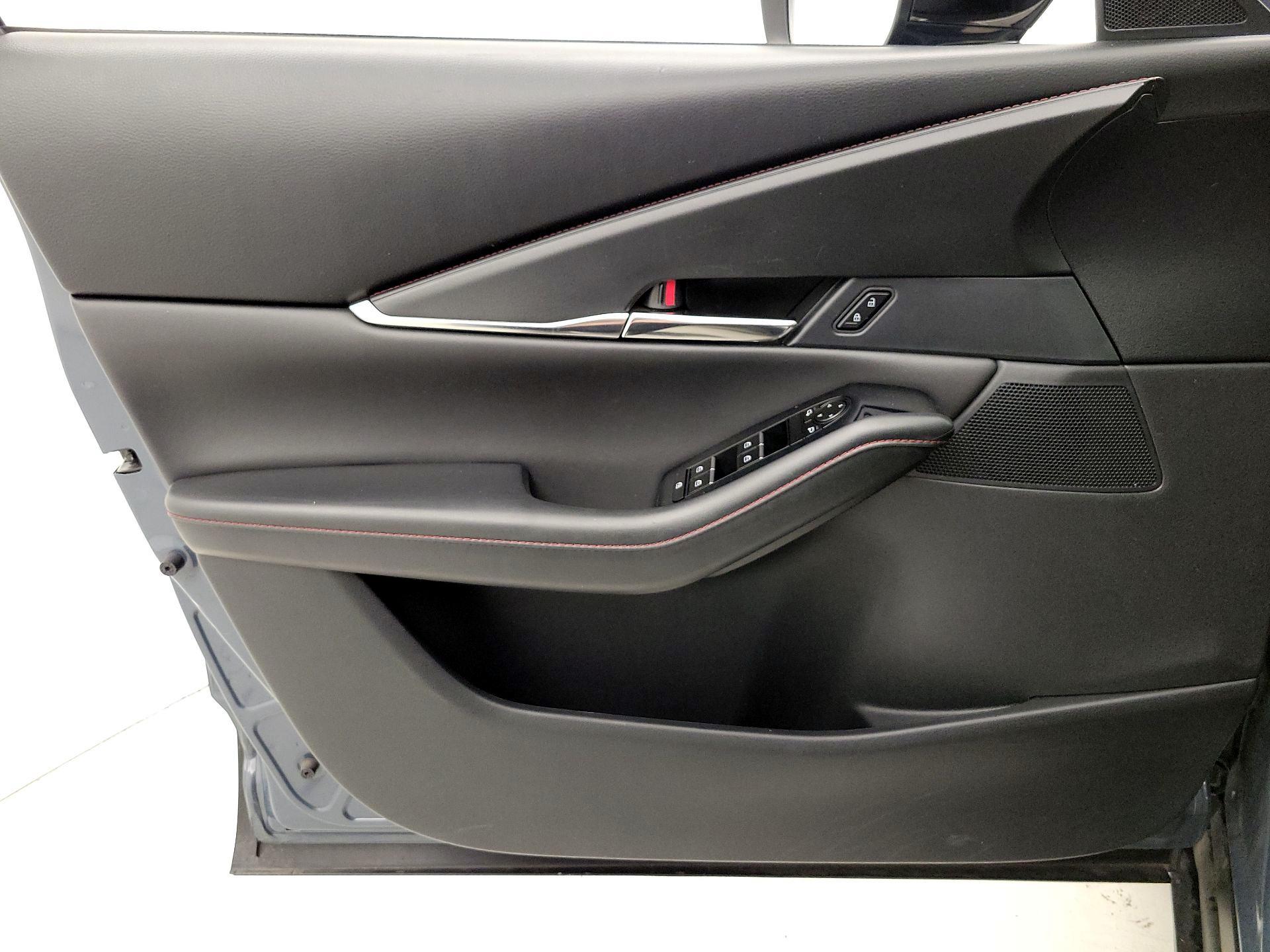Thumbnail: 2023 Mazda CX-30 - 12