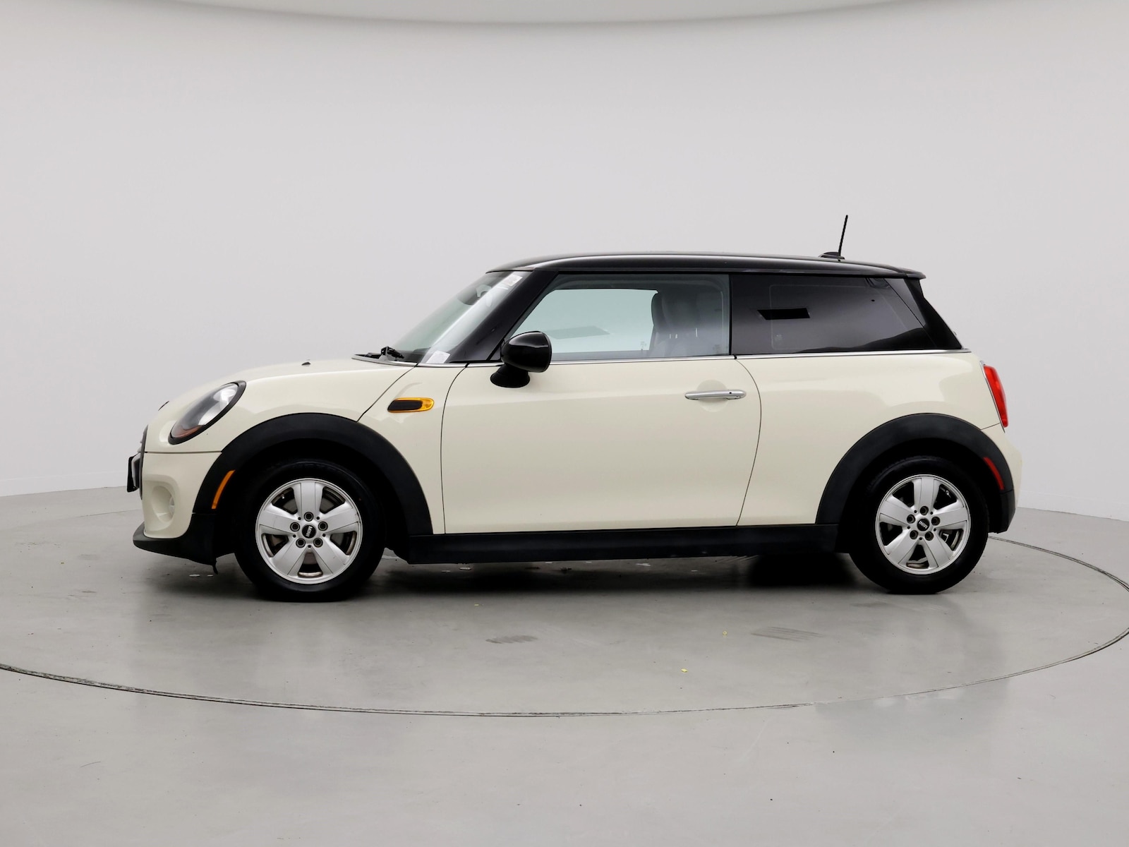 Used 2015 MINI Cooper  with VIN WMWXM5C57F3A58671 for sale in Spokane Valley, WA