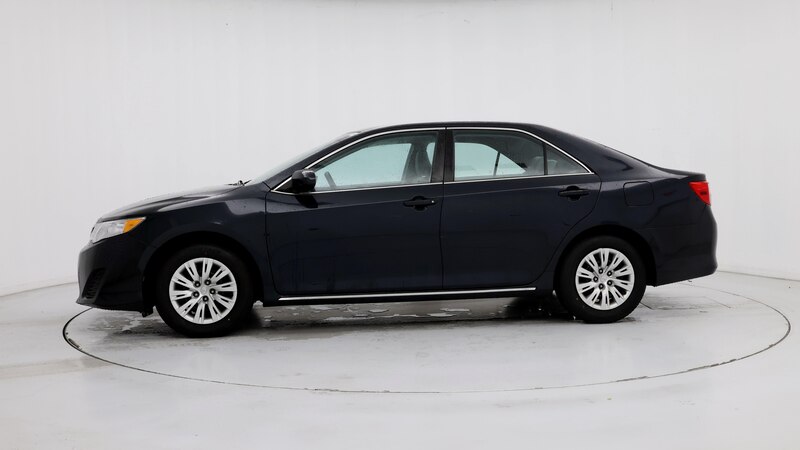 2013 Toyota Camry LE 3