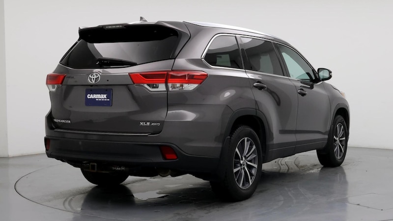 2017 Toyota Highlander XLE 8