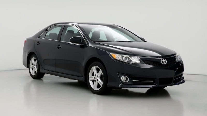 2014 Toyota Camry SE Hero Image