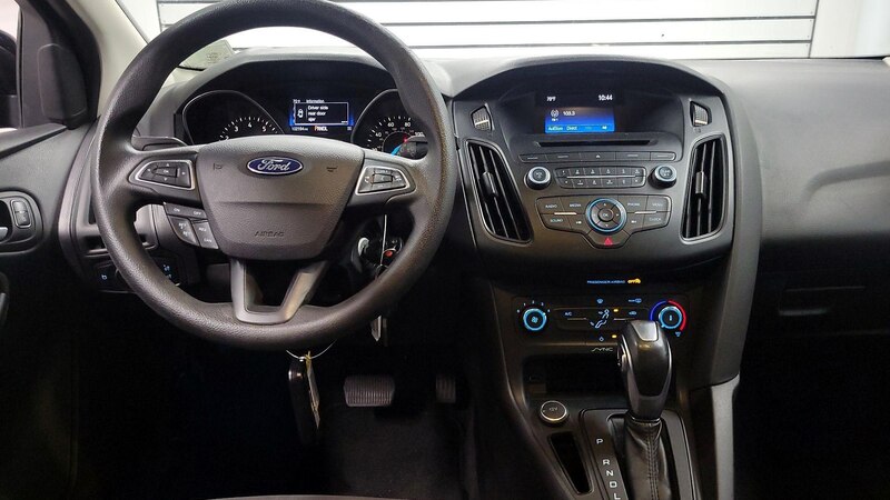 2015 Ford Focus SE 9