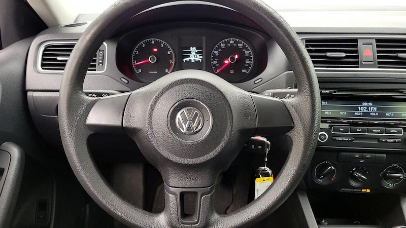 2013 Volkswagen Jetta S 10