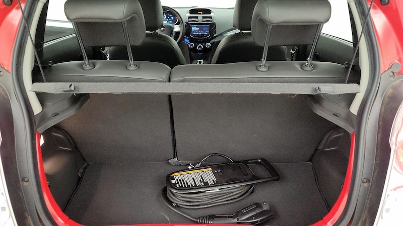 2015 Chevrolet Spark EV 19