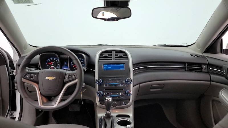 2014 Chevrolet Malibu LS 9