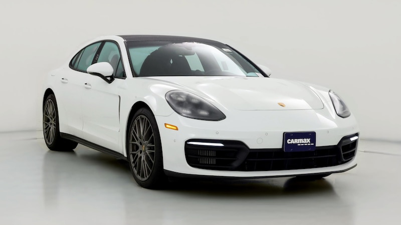 2022 Porsche Panamera Platinum Hero Image
