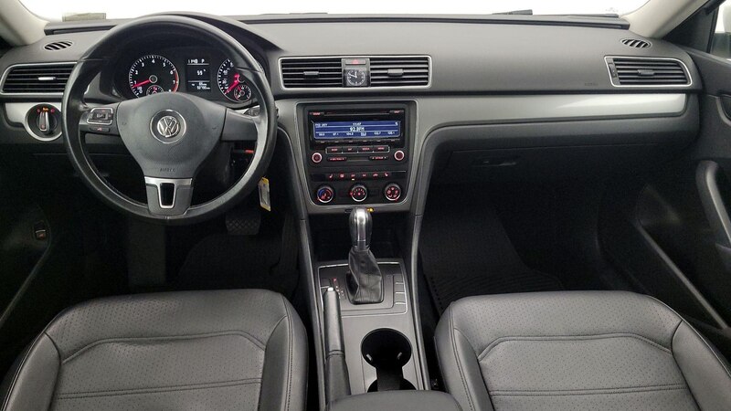 2014 Volkswagen Passat Wolfsburg Edition 9