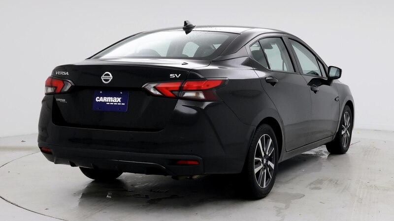 2021 Nissan Versa SV 8