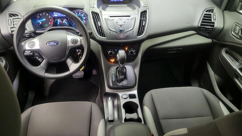2015 Ford Escape S 9