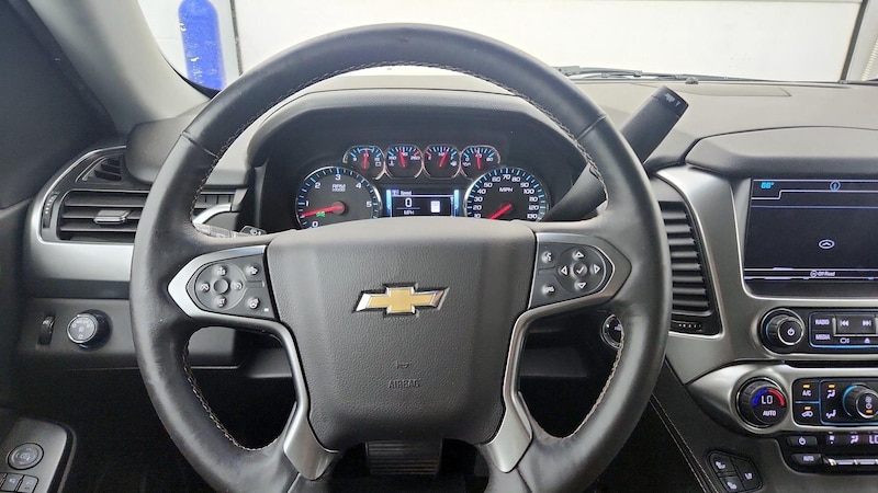2017 Chevrolet Suburban Premier 10