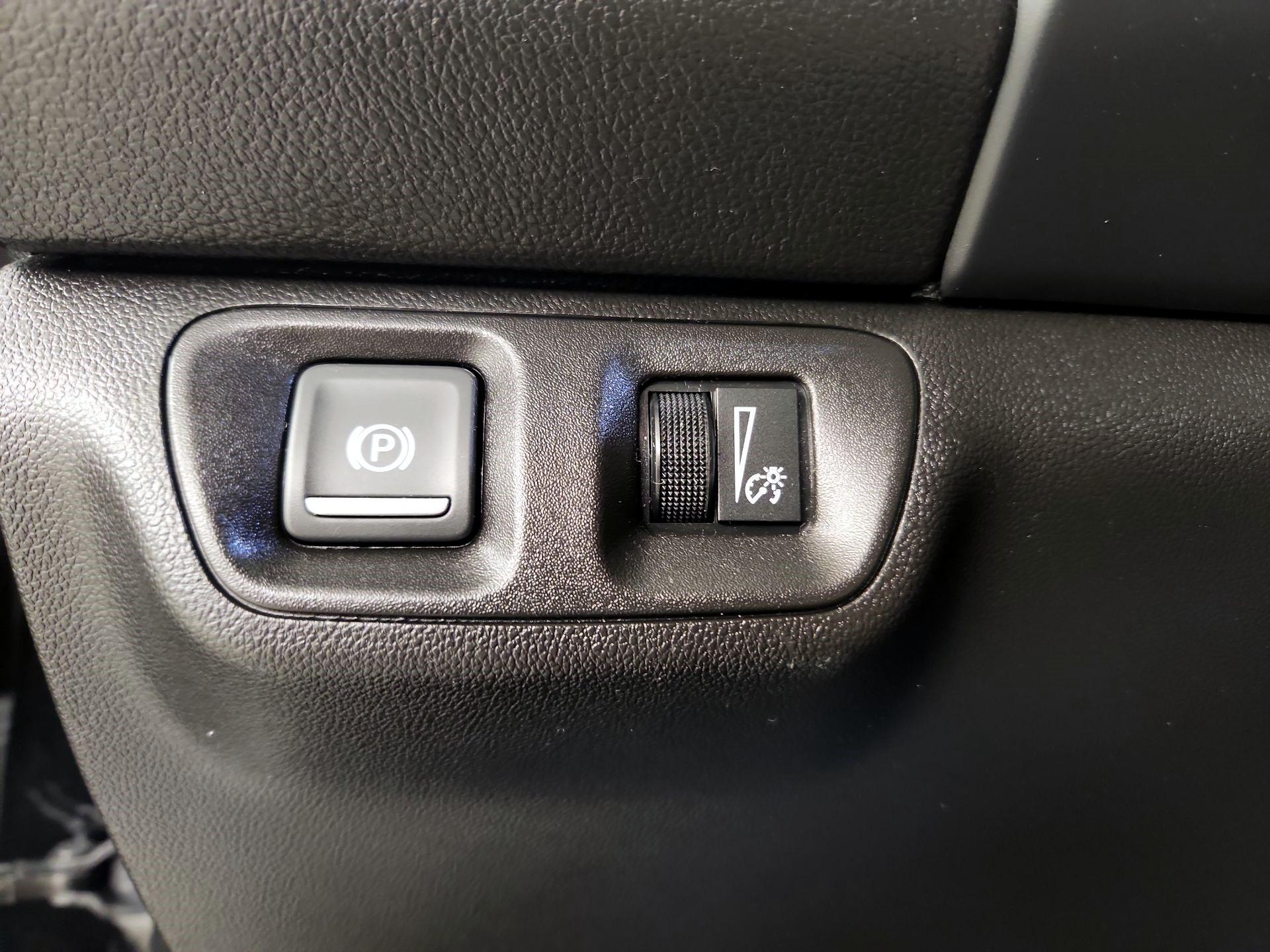 Thumbnail: 2021 GMC Acadia - 13