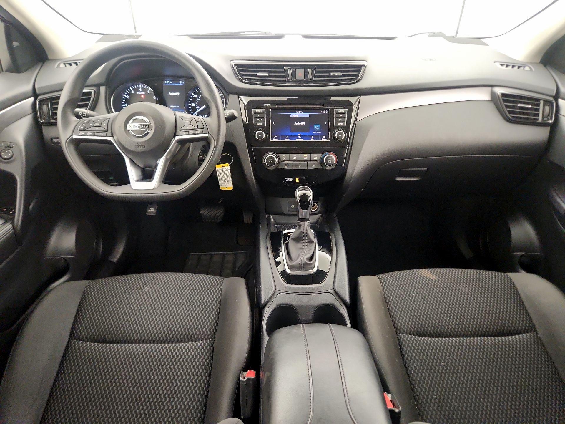 Thumbnail: 2022 Nissan Rogue Sport - 9